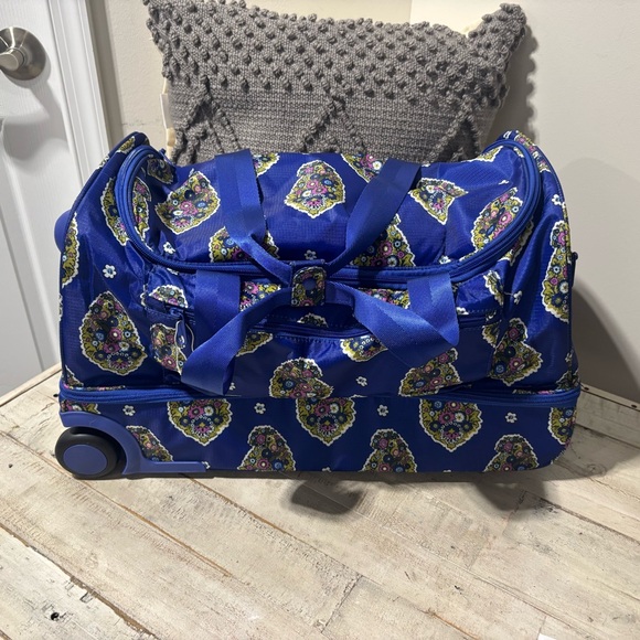 ❤️Vera Bradley Adair Rolling Duffel Bag - Picture 3 of 11